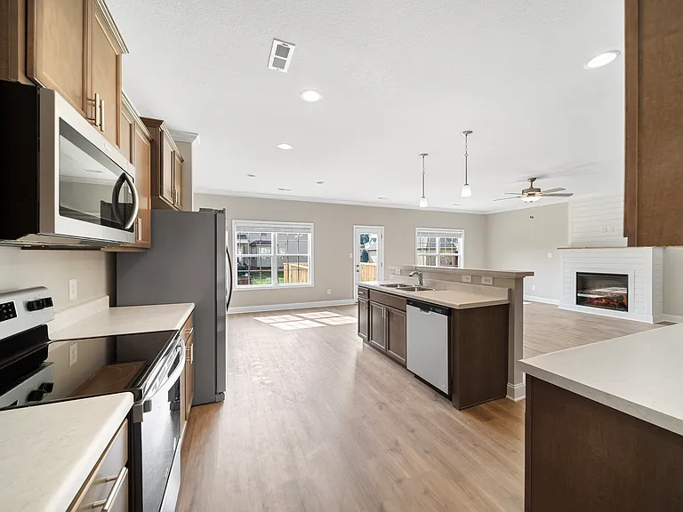 4740 Stoneyhurst Ln — Photo 6