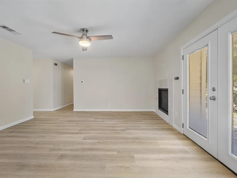 1100 Red Cliff Dr — Photo 15