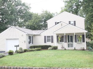 25 Quaker Rd, Parsippany, NJ 07054