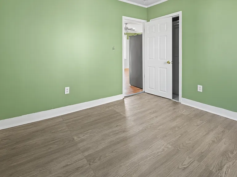 195 Urban Ave #2 — Photo 6
