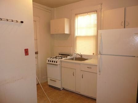 2nd image of 315 Kentucky Ave SE APT 3