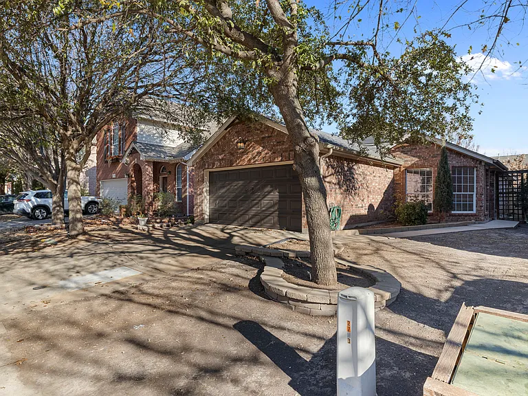 2709 Mountain Lion Dr — Photo 22