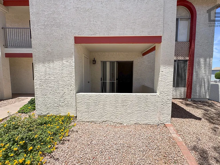 10610 S 48th St #1100 — Photo 29