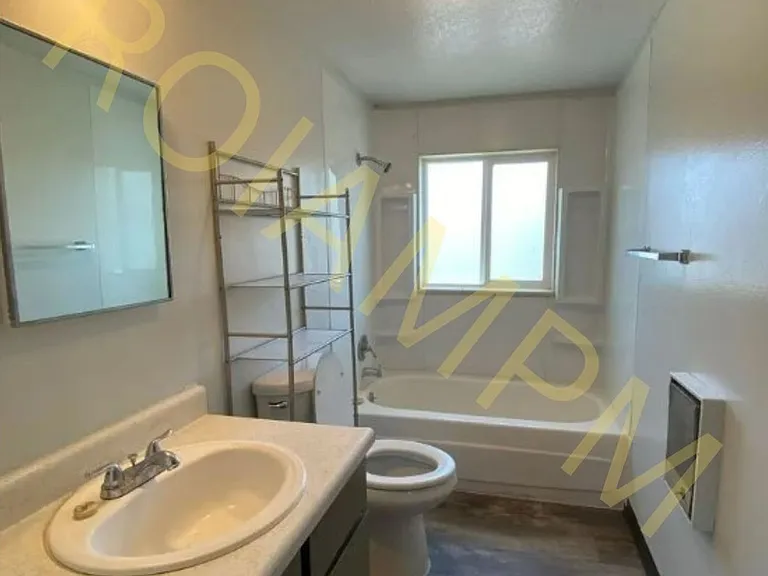 2-Bed 1-Bath Green Leaf Apartments — Photo 2