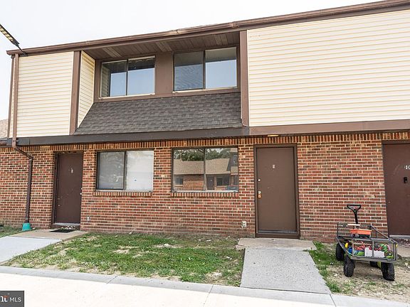 2nd image of 510 S Main St #9
