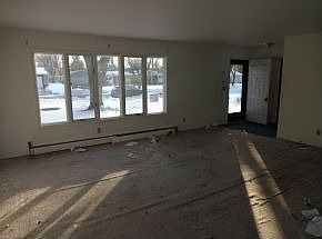 2nd image of 433 N Saint Bernard Dr