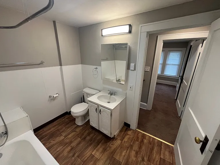 1126 Ardmore Ave SW — Photo 17