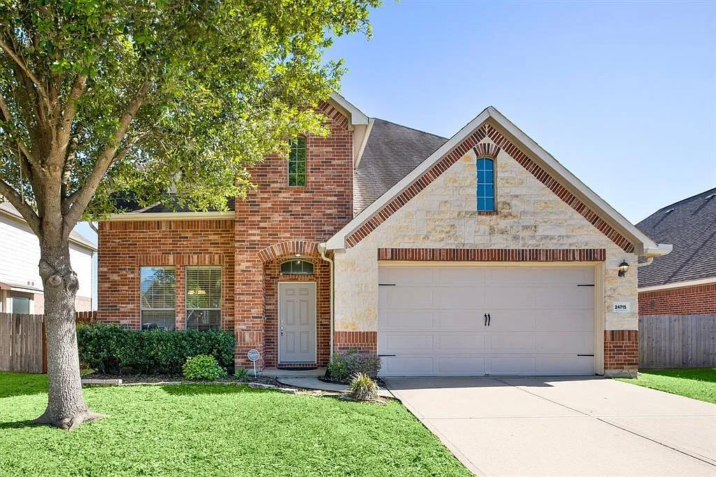 4 bed, 3.0 bath, 2747 sqft, $2,500 — Photo 3