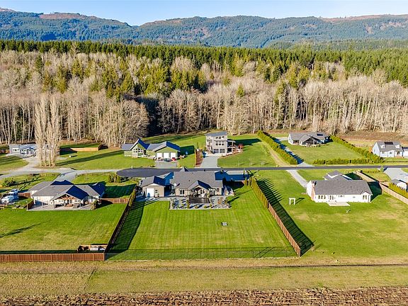 3rd image of 7420 Windsong Lane