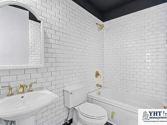 5th image of 489 Washington Ave #2F
