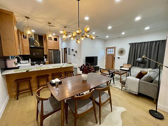5th image of 5123 Rockland Ave