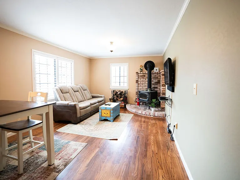 1550 Chabot Ct — Photo 13