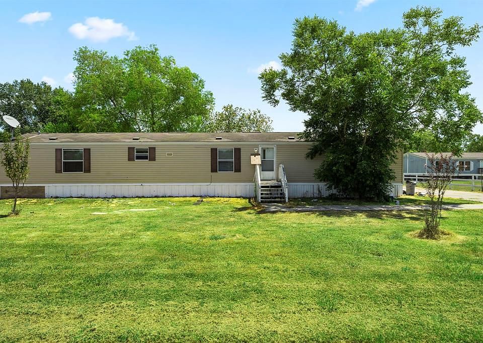 1st image of 4018 Krampota Ln