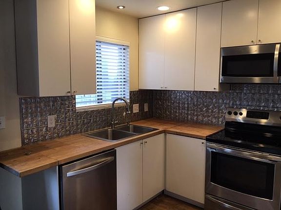 3rd image of 659 Faidley Pl