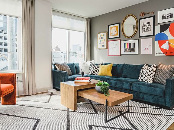 Studio, 1-, 2-, and 3-bedroom apartments with den layouts available