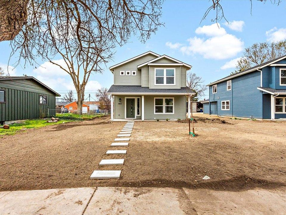Front of house. (Sod is now in)
