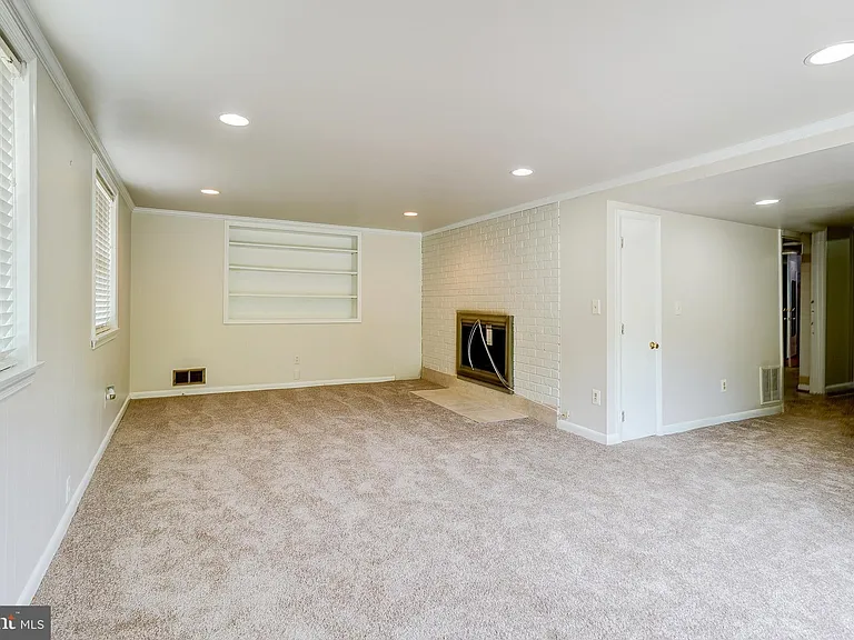 2708 Shanandale Dr — Photo 30