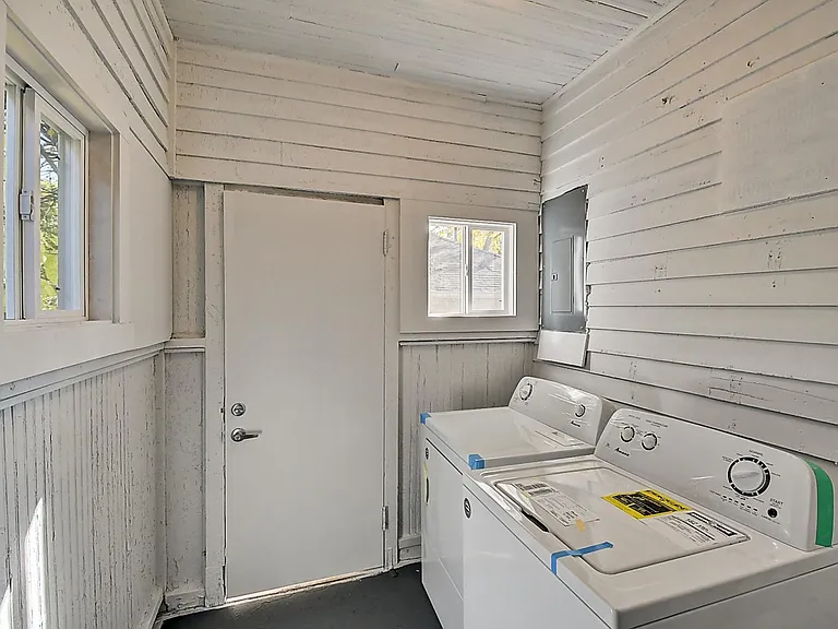 1309 Wright St — Photo 14