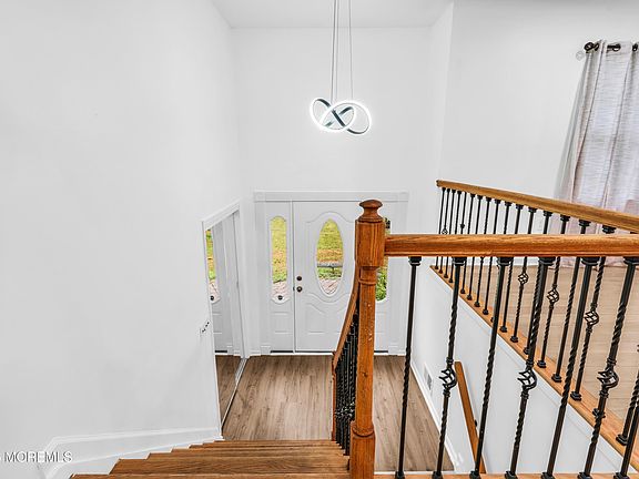 5th image of 94 Leedsville Drive