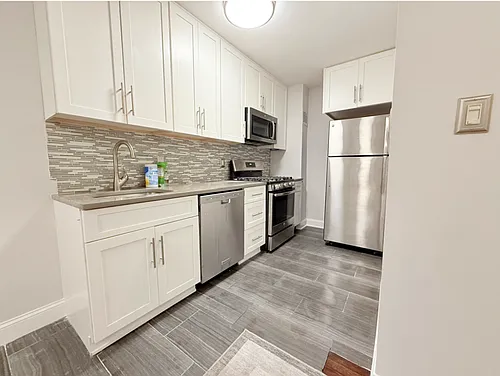 4000 Tunlaw Rd NW Photo 1