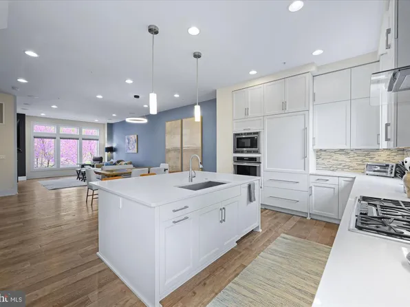 406 Barlow Pl, Bethesda, MD 20814