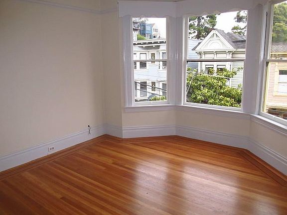 4th image of 80 1/2 Douglass St #80-1/2