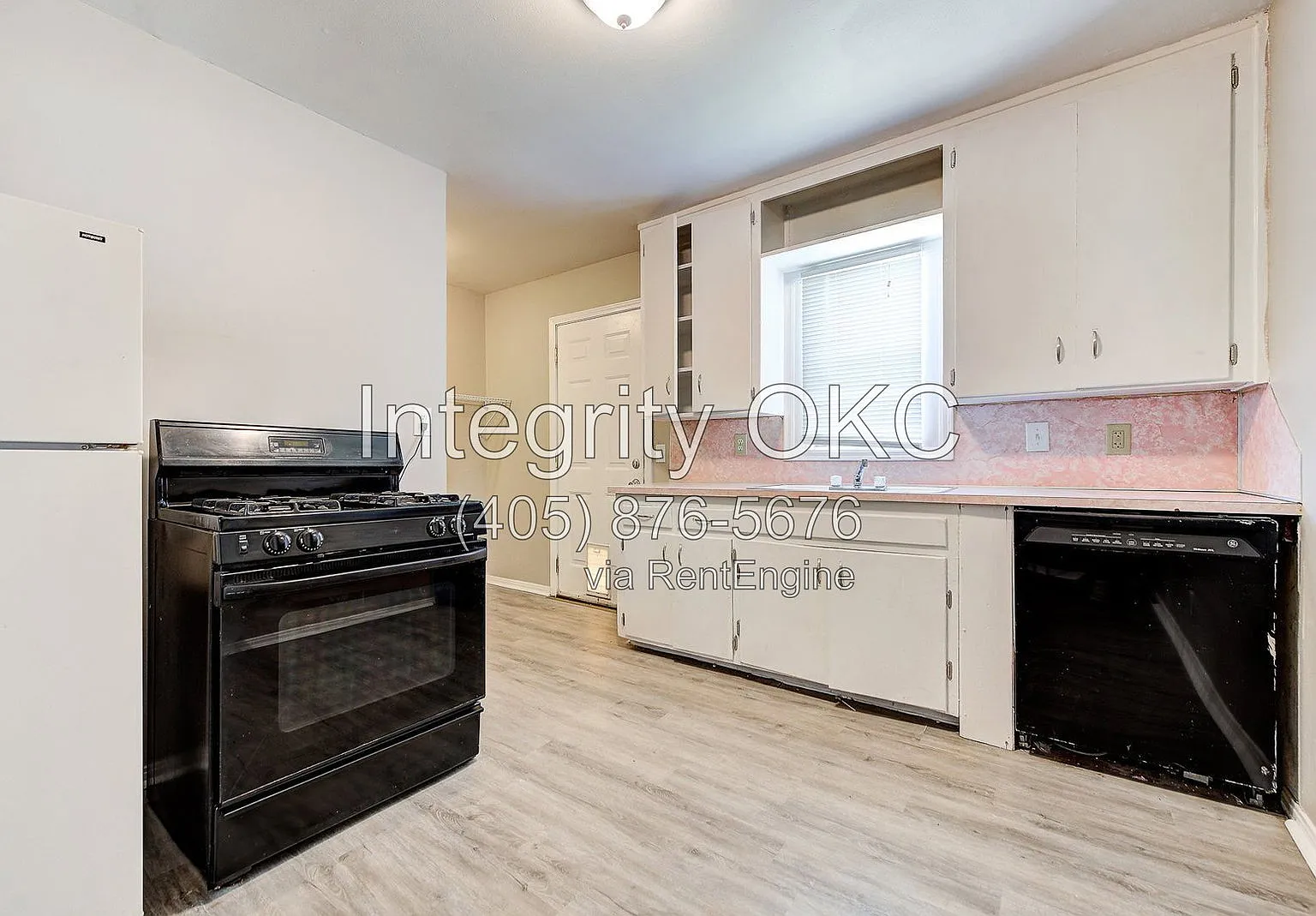 2 bed, 1.0 bath, 713 sqft, $950 — Photo 3