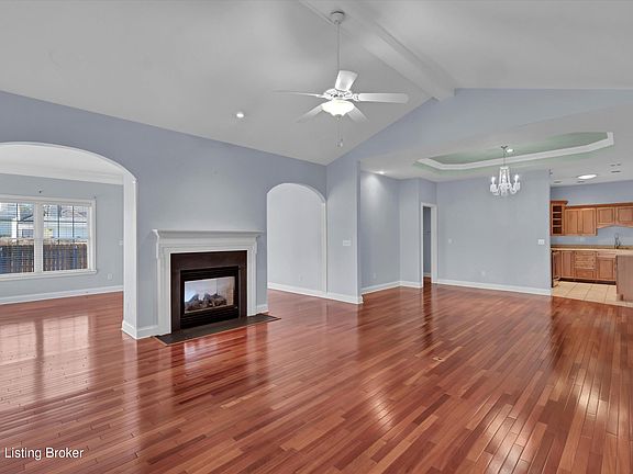 5th image of 10614 Savoy Ct