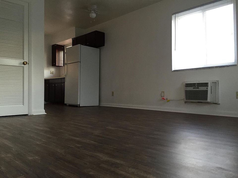 1st image of 716 Wyoming St