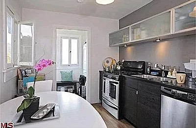 2508 Scott Ave — Photo 7