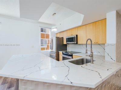 2881 NE 185th St APT 104, Aventura, FL, 33180