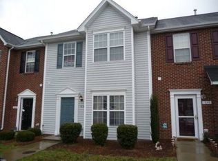 1636 Olivers Crossing Cir, Winston Salem, NC 27127