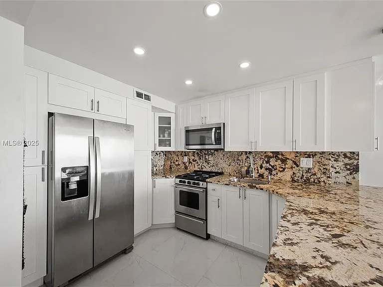 2030 S Ocean Dr #1716 — Photo 8