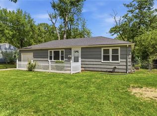 8901 Craig Dr, Overland Park, KS 66212