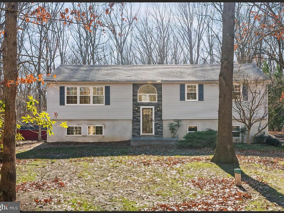 1st image of 148 Trimmel Ave