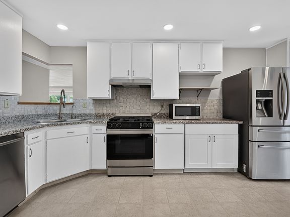 3rd image of 857 Heflin St