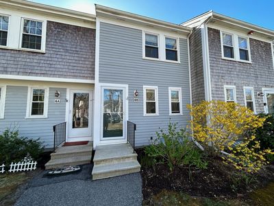 300 Falmouth Road APT 6B, Mashpee, MA, 02649