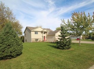 221 Ash St E, Annandale, MN 55302