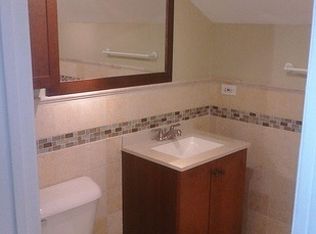 1324 W Argyle St, Chicago, IL 60640