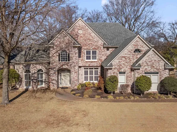 8712 River Hollow Dr, Cordova, TN 38016