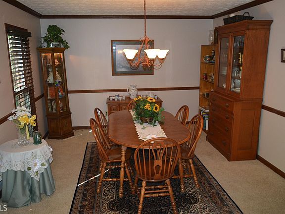 4th image of 210 Ashland Way