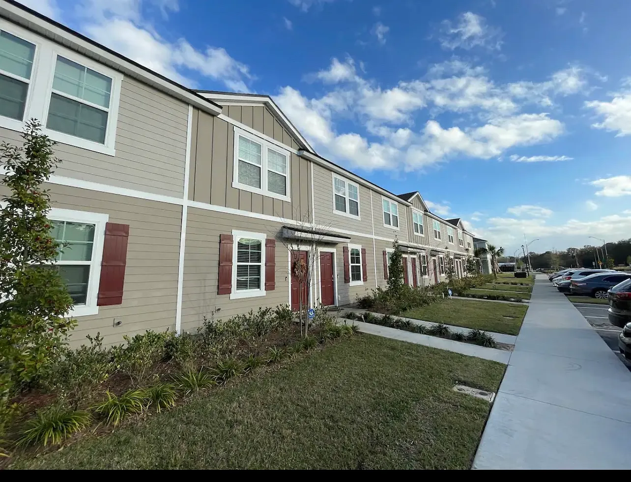 877 Rotary Rd — Photo 1