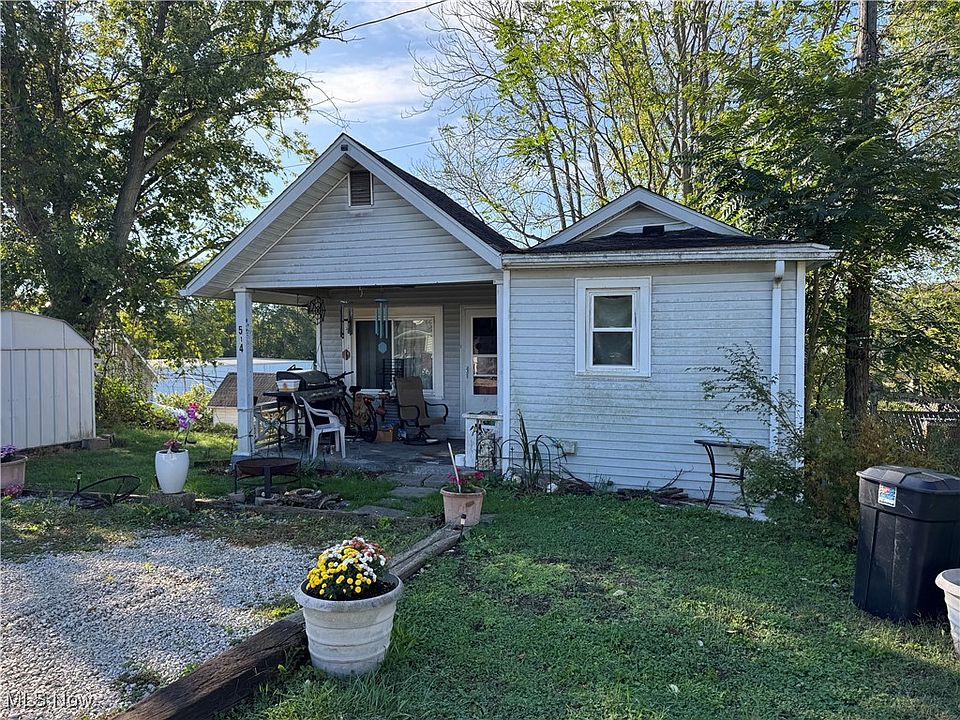 2nd image of 514 Front Ave SW