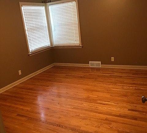 4th image of 1625 S 48th St