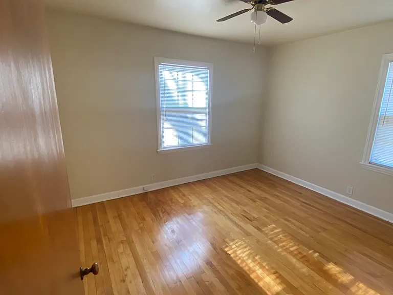 8911 W Center St #2 — Photo 9