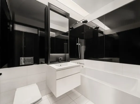 157 West 57th Street image 15 of 28