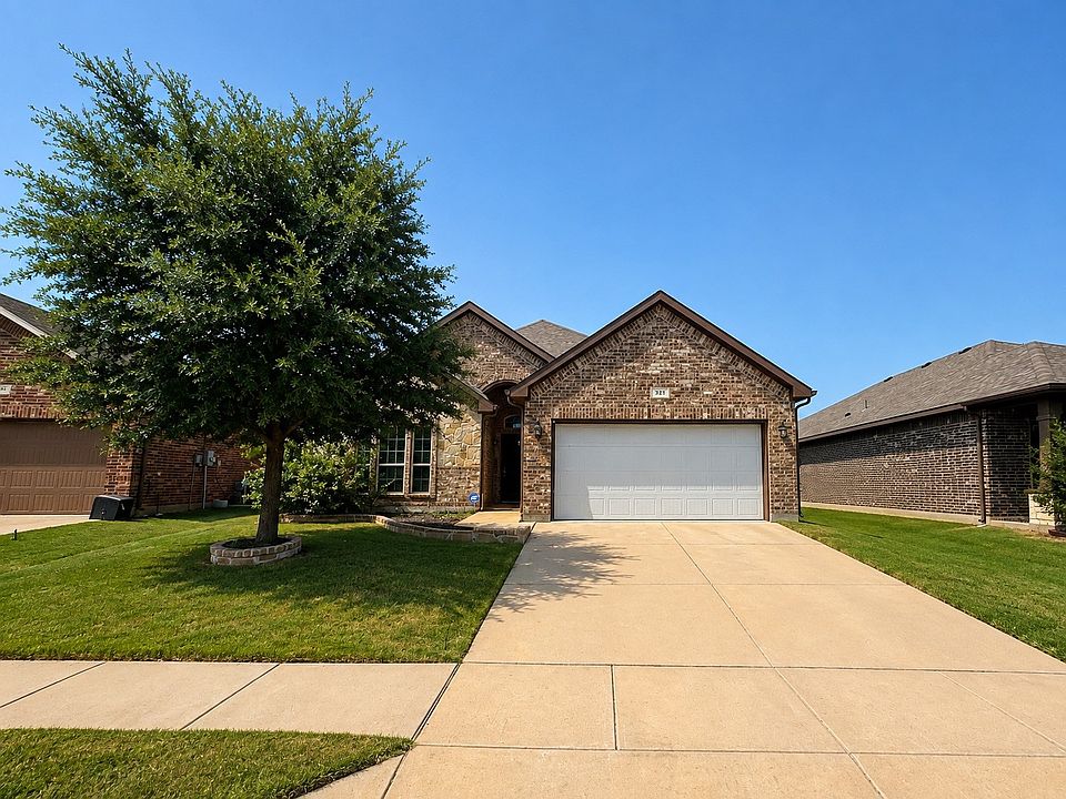 1st image of 321 Avila Ln