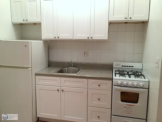 Rented by Metropolitan Property Group | media 7