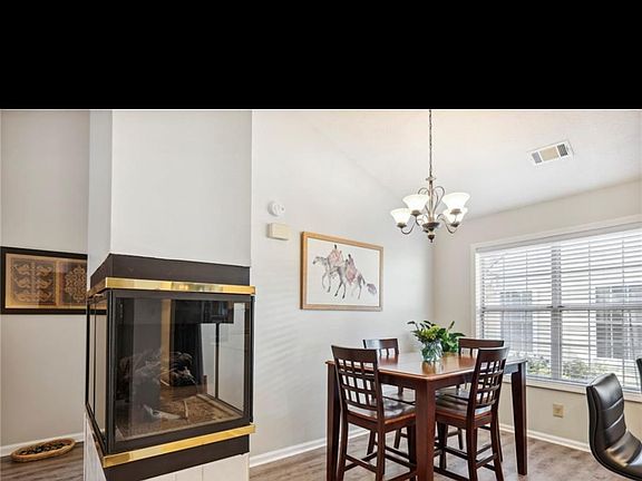 4th image of 243 Dennis Dr