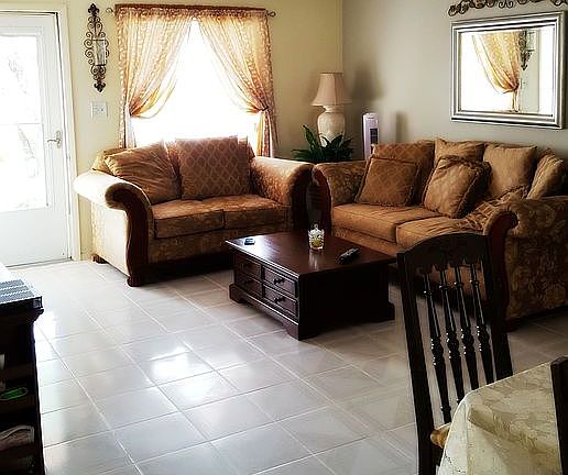 5th image of 784 Royal Palm Dr